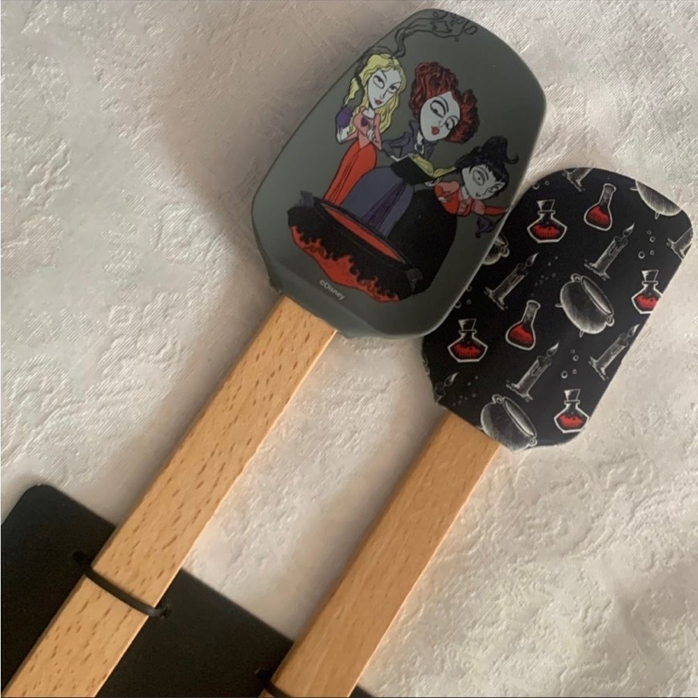Disney Hocus Pocus Silicone Spatula & Spoon Set
